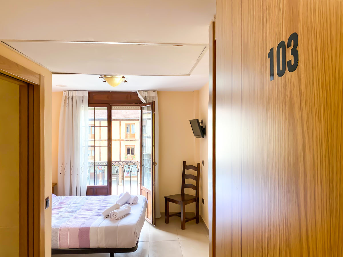 Dormir en Berlanga de Duero Habitación 103 Entrada